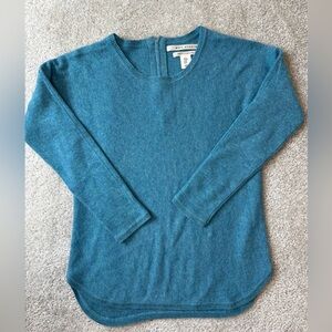 Max Studio Teal Blue 100% 2 Ply Cashmere Crewneck Long Sleeve Sweater